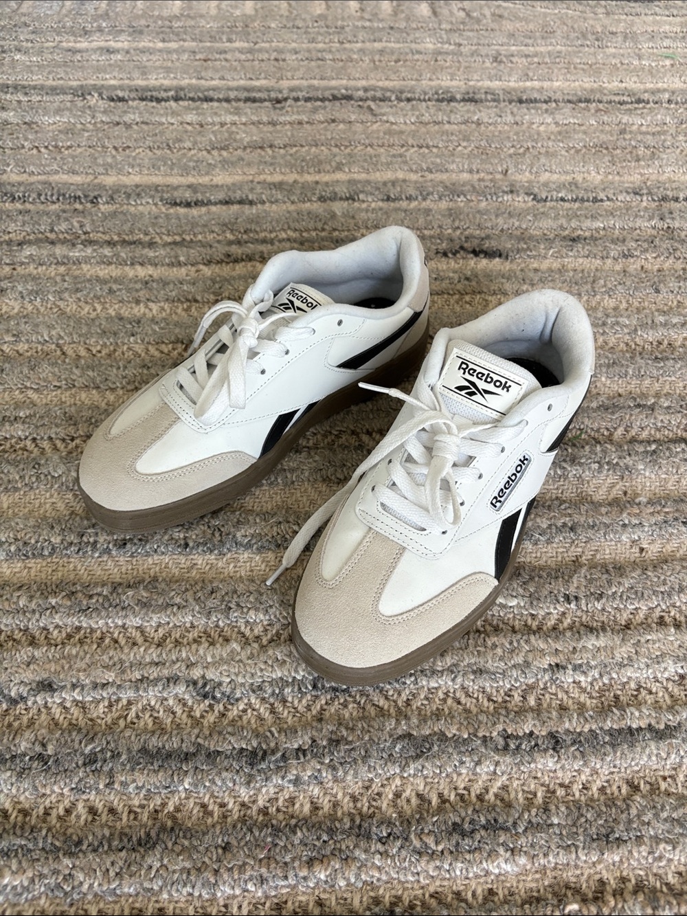 NWOT Reebok White, White & Black Low-Top Sneakers